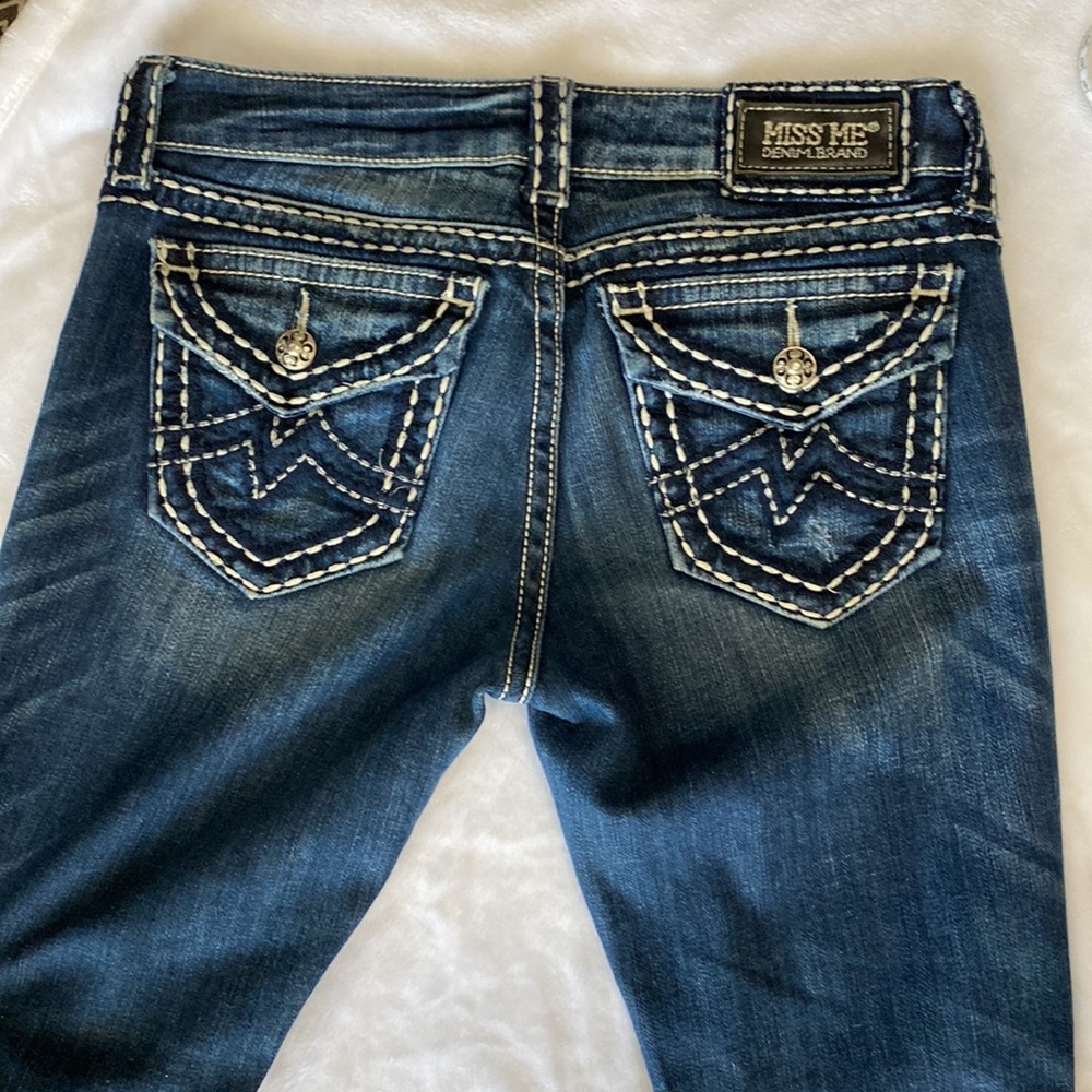 Miss Me Irene Boot Cut Jeans Sz 28 Stretch Flap Pocket Wide Stitch Embroidered - Picture 3 of 8